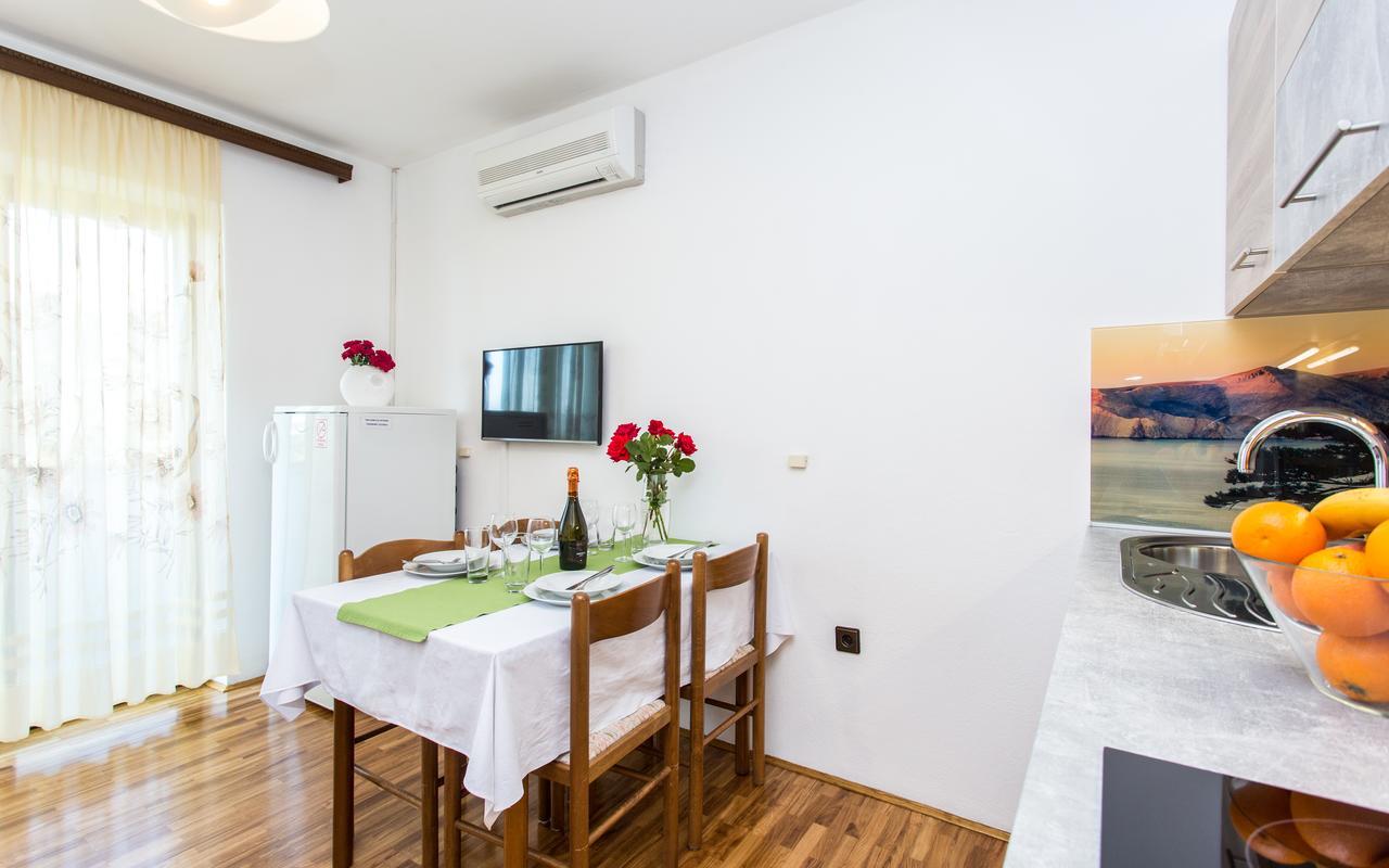 Apartments Lucija 2 Baska  Bagian luar foto