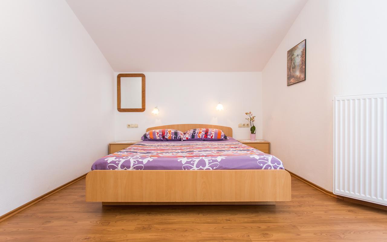 Apartments Lucija 2 Baska  Bagian luar foto